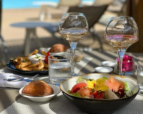 Dejeuner-AkoyaHotelSpa Déjeuner Restaurant Le Dôme