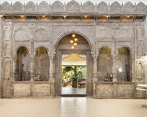 RestaurantLeDome-AkoyaHotelSpa Entrée Restaurant Le Dôme