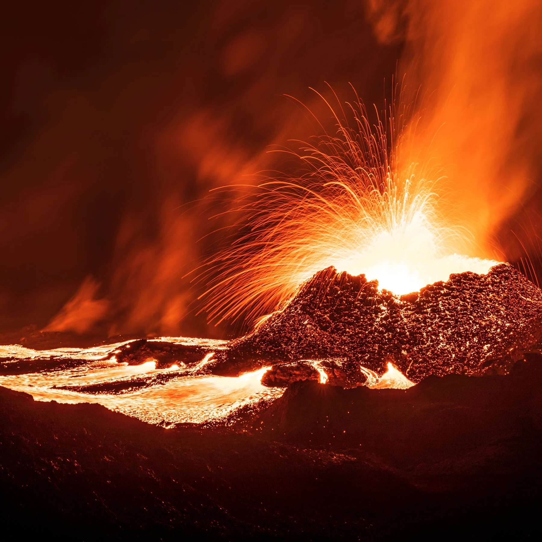 Le Piton de La fournaise est entré en éruption