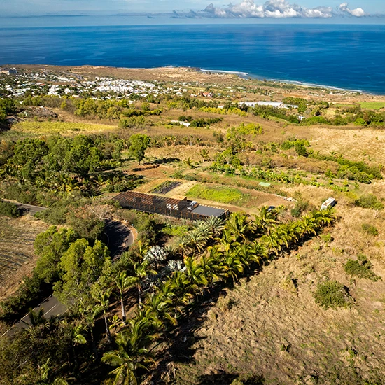 Vue aérienne de la ferme Akoya